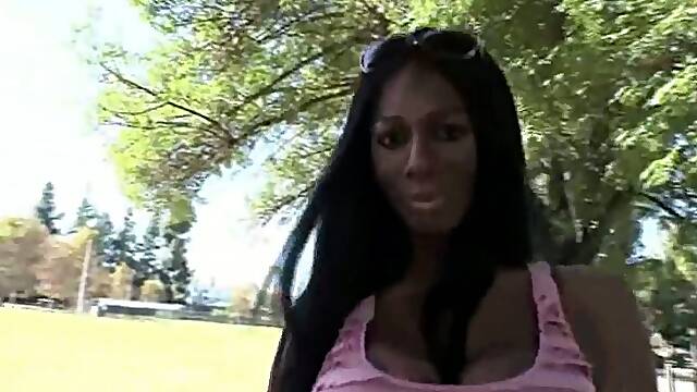 Black tranny stroking her monster dick