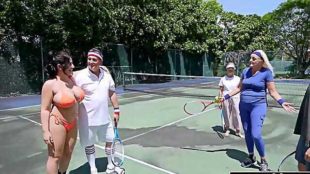 Horny Family Tennis Game