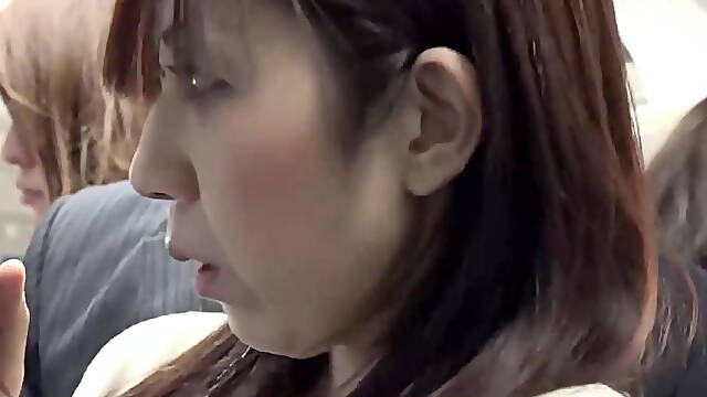 S*W*483 Busty Married Woman On A Crowded Bus! Yurina Aizawa, Kyoko Maki, Yuuki-Erina, Maya Kawamura Uncensored - Kyouko Maki