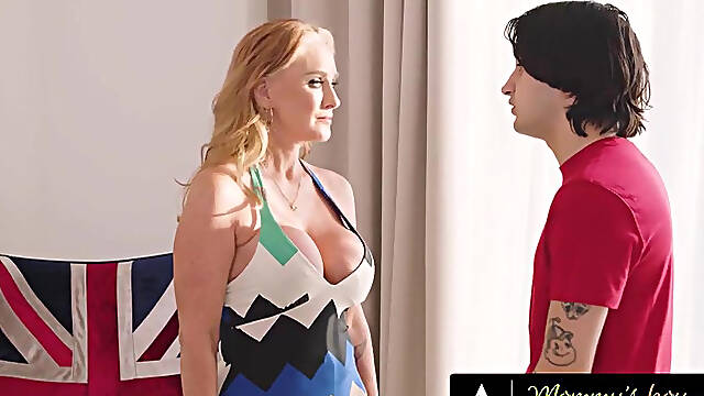 Shy Boy Gets To Fuck Crush Stepmother Wendy Raine After She Discovered His Secret