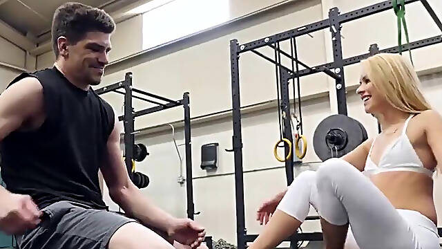 Anal passion-hd gym slut lilly ford gets unexpected workout teen big boobs big ass