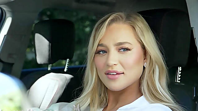 Wife Blake Blossom gets Dicked down by Mover