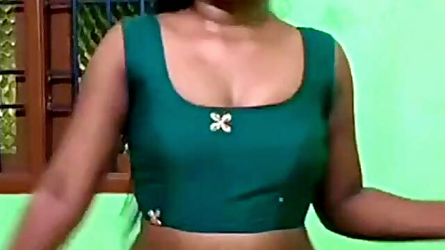 Tamil Girl Kirthiganesh Exclusive Live Video Content