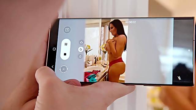 Cum in mouth ending after hardcore fucking with Sybil Stallone