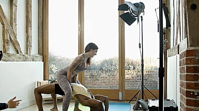 Adreena Winters and Romeo in hot doggystyle action