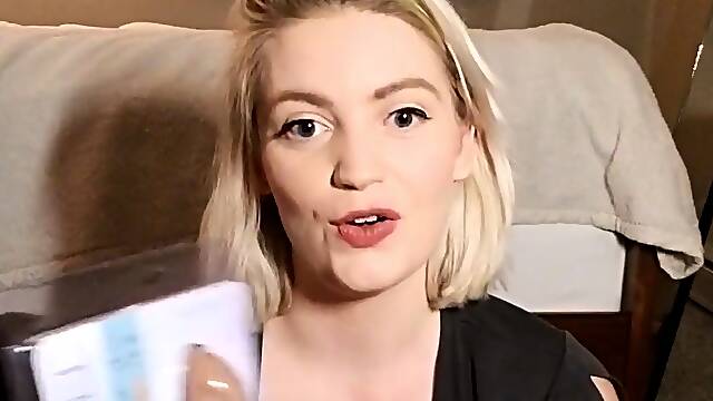 Blonde With Natural Big Boobs Loves Putting A Toy In Her