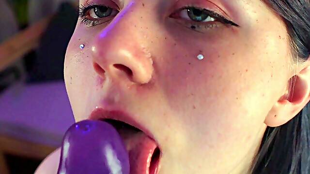 Fresh Teen Brunette Solo Cam