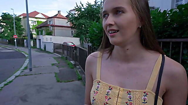 Public Agent – Stacy Cruz Flashes Her Perfect Tits for Cash
