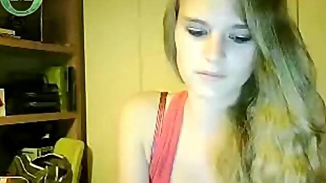 Hot blonde girl flashes her big tits and rubs her pussy on omegle