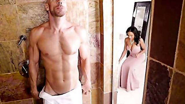 Impressive busty ebony Anya Ivy gives a passionate blowjob
