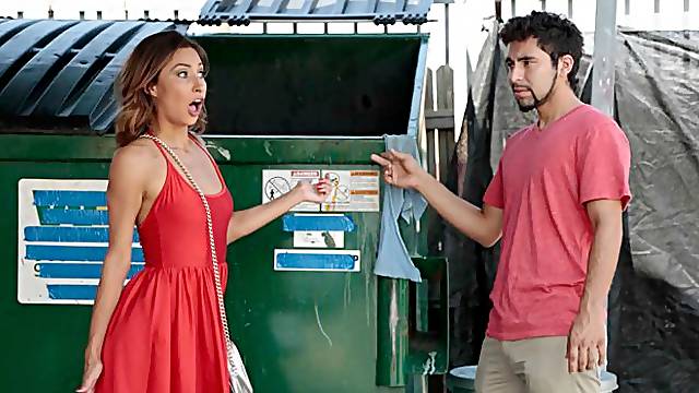 Elegant mademoiselle Jade Jantzen fucks with a very poor guy
