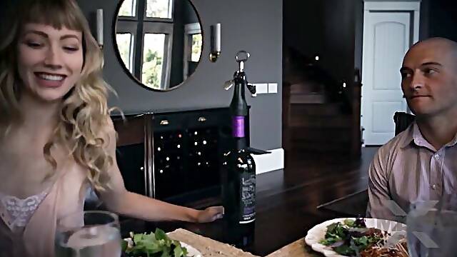Mysterious Jessa Rhodes and Ivy Wolfe - teen action - MissaX
