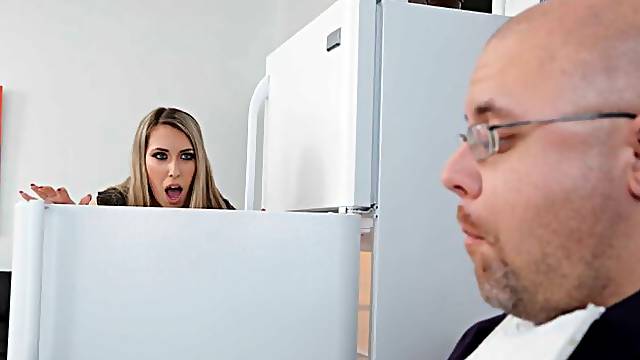 Beautiful hottie Kimber Lee gets her crack fucked in the cowgirl pose