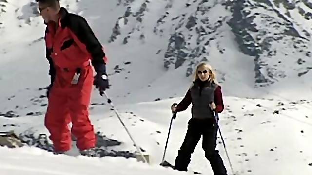 Astonishing blonde chick Gina Blonde likes intensive anal pound