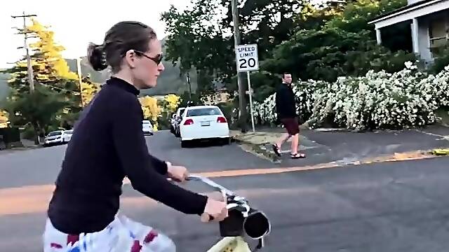Amateur coeds voyeur fucking in public place