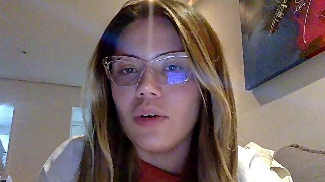 Amateur Webcam Chick Masturbates On Webcam More at