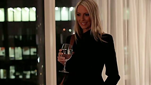 Tonights Girlfriend: Emma Starr