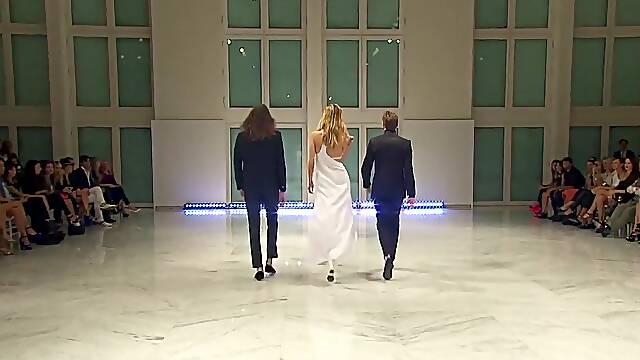 Fashion Full Nude Show