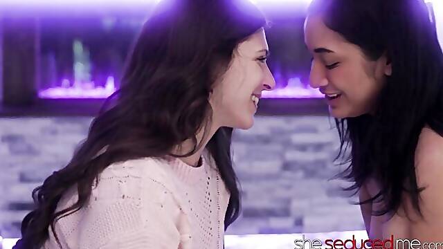 She Seduced Me featuring Leah Gotti and Avery Blacks gg action