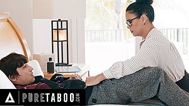 Well-made Dana Vespoli and Ricky Spanishs pornstar xxx