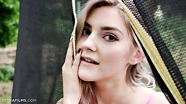 Wet Session with Eva Elfie