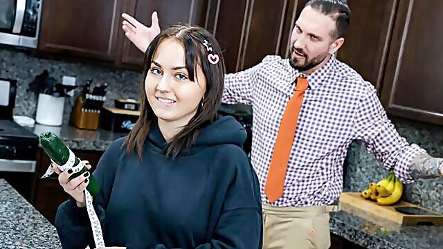 Wonderful Kiki Daire and Angel Cakes brunette movie