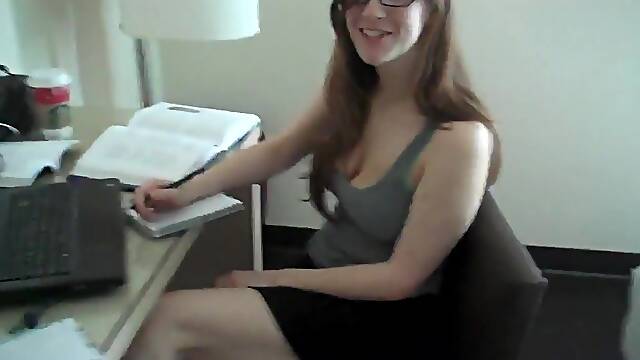 Nerdy girlfriend take a big cock