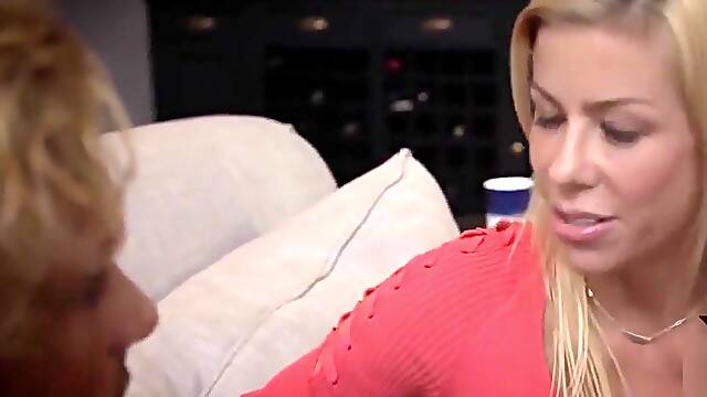 Alexis Fawx - Close Your Eyes