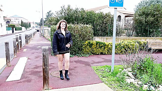 Charline, 20 years old, true to herself! - Jacquie et Michel TV