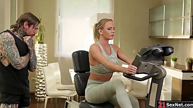 Nina Heels In Busty Girlfriend Making Bf Rim Her Ass