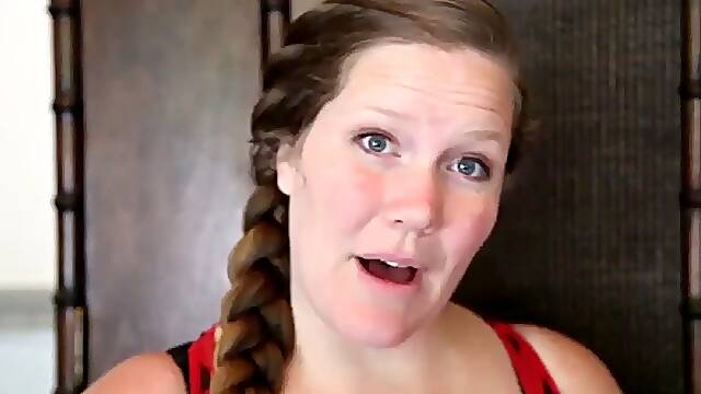 Expert in expressing milk for tits