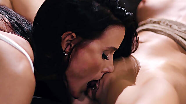 MILFs Silvia Saige and Sofie Marie lick pussies on a leather couch