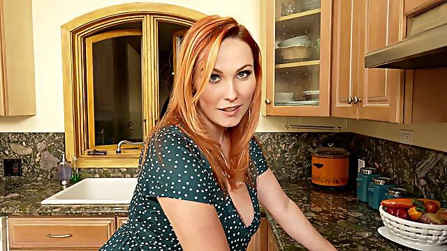 Juicy redhead Taylor Gunner gets fucked and creampie from stepson