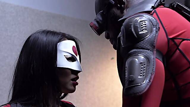 Asian vixen Asa Akira gets her eager butthole hammered