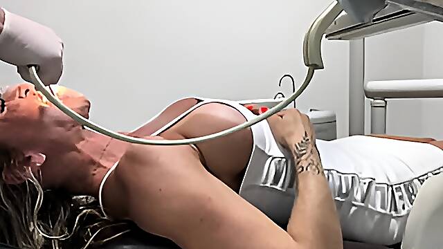 Busty MILF pays for dentist appointment with her wet pussy and booty – Fabi Drumond