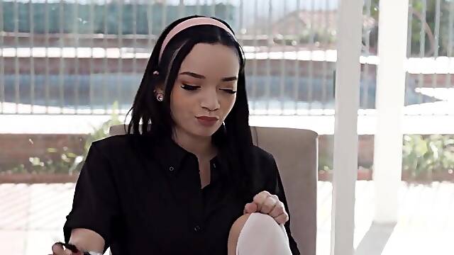 Skinny flexible teen Selina Imai sports taking a thick dick