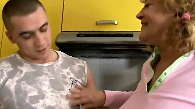 This Granny Was 18 50 Years Ago