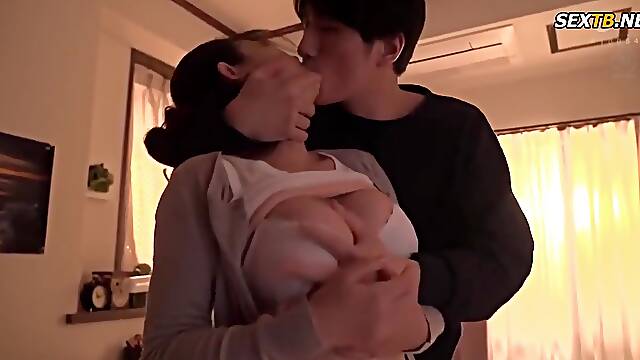 (eng Sub) The Moment Her Husband Leaves, In Just 2 Seconds Their Lips And Body Overlap, Stepmother-stepsons Forbidden Urge That Cannot Be Suppressed - Momoko Isshiki