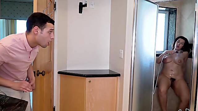 Horny Neighbor Valentina Jewels