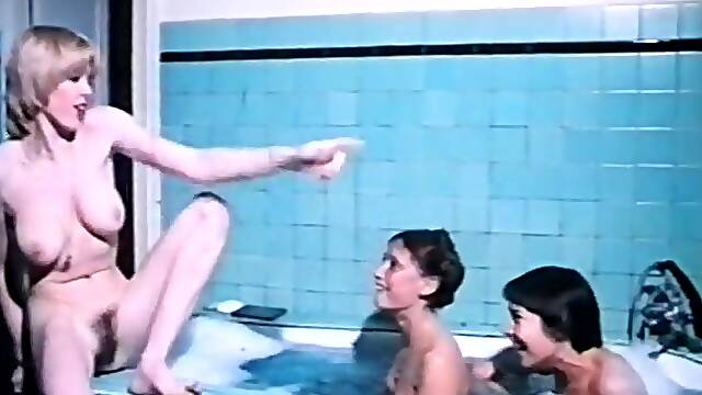 Trois lyceennes a Paris (1979) Marilyn Jess