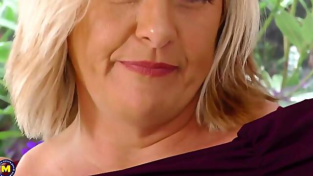 Camilla Creampie Loves To Service Big Black Cocks