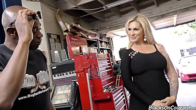 Ryan Conner - Da Ultimate Milf