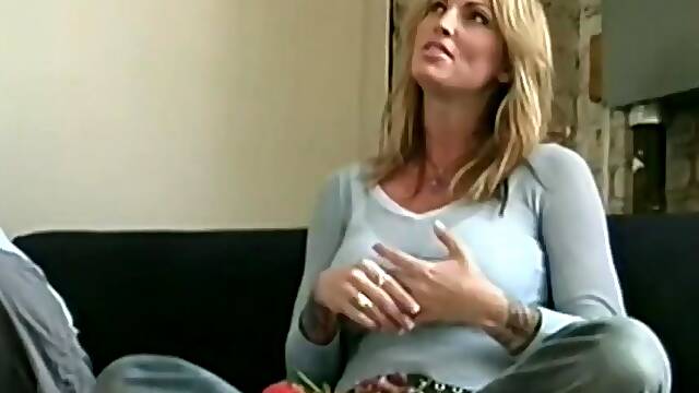 Maneater - S04 - Janine Lindemulder And Angelica Sin
