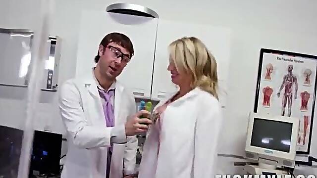Bimbo Babes