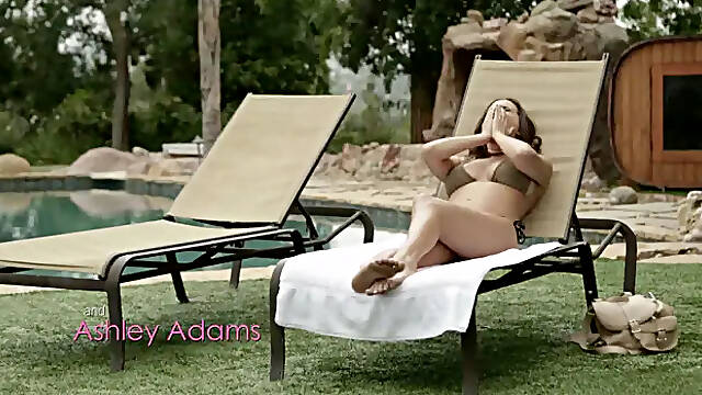 All Girl Massage: Pussy Licking To Cure A Hangover