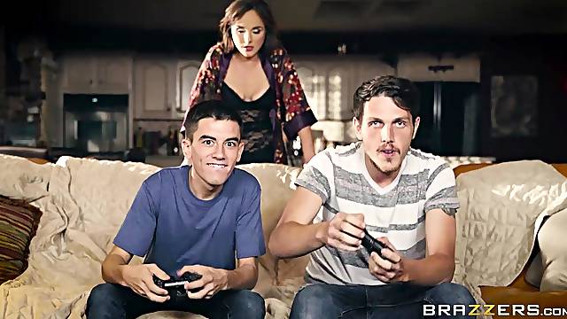 Cougar Cytherea fucked by son´s best friend Jordi El Niño Polla