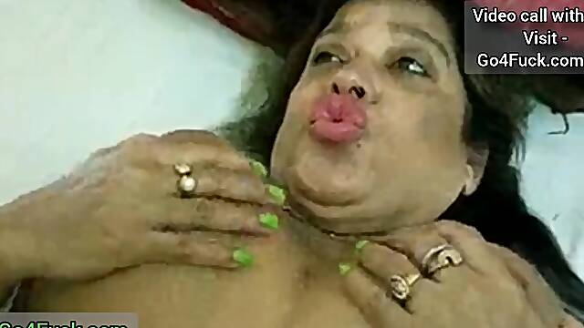 Stunning Indian mature slut breathtaking porn clip