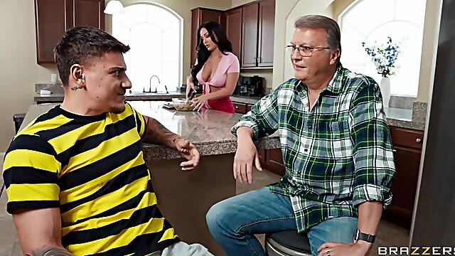 Did You Just Cum In Your Stepmoms Fat Ass - Reality Anal Cheating with Stepmom Jennifer White and her Stepmom Victor Ray