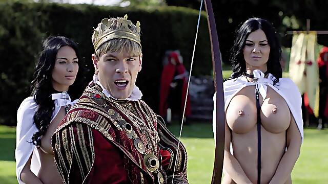 FFM threesome with ravishing Anissa Kate and Jasmine Jae