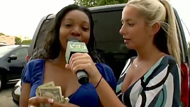 Fucking an Amateur Cutie's Shaved Pussy in a Van for Cash